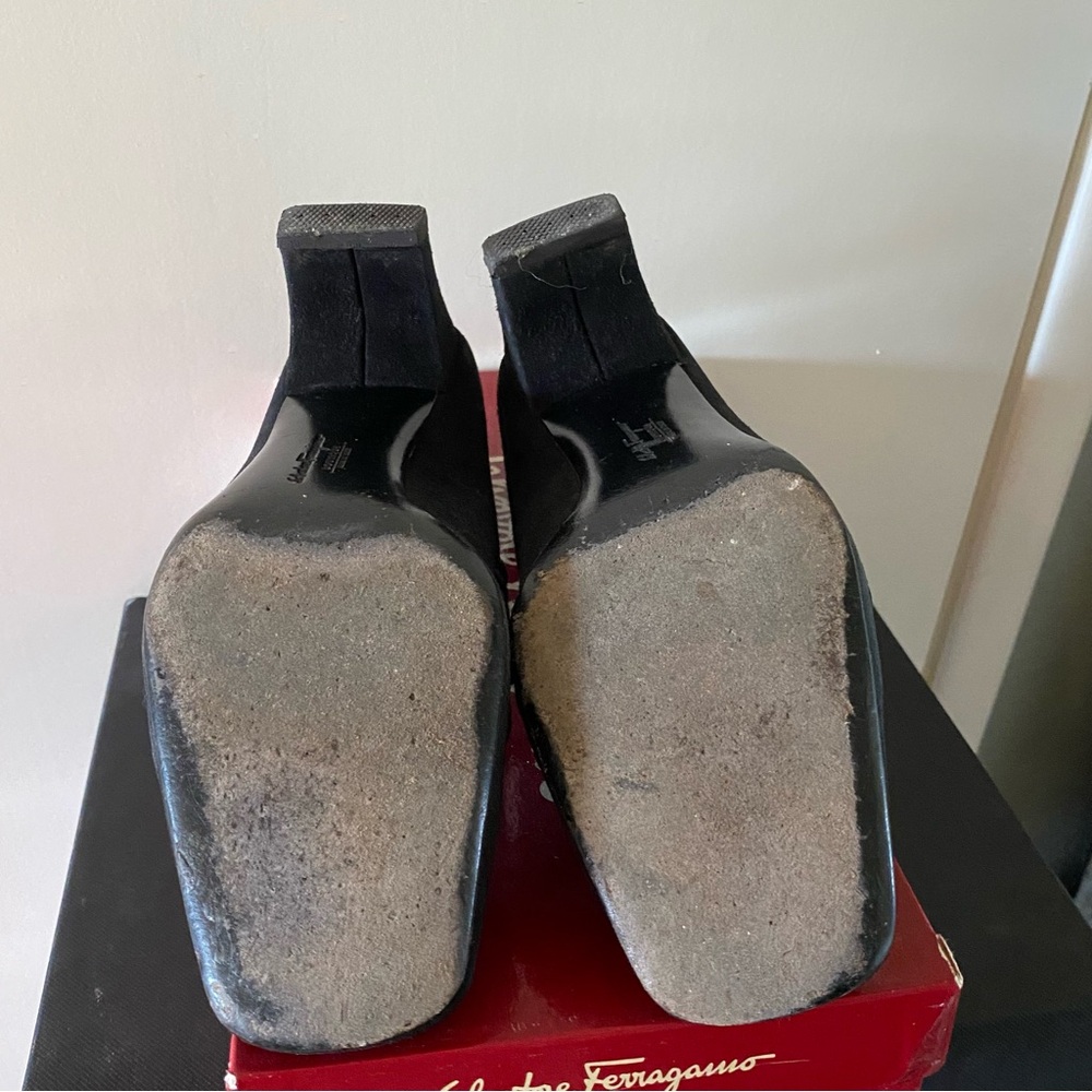 Salvatore Ferragamo Black Suede Scilla Heels with Embroidery - Picture 5 of 6